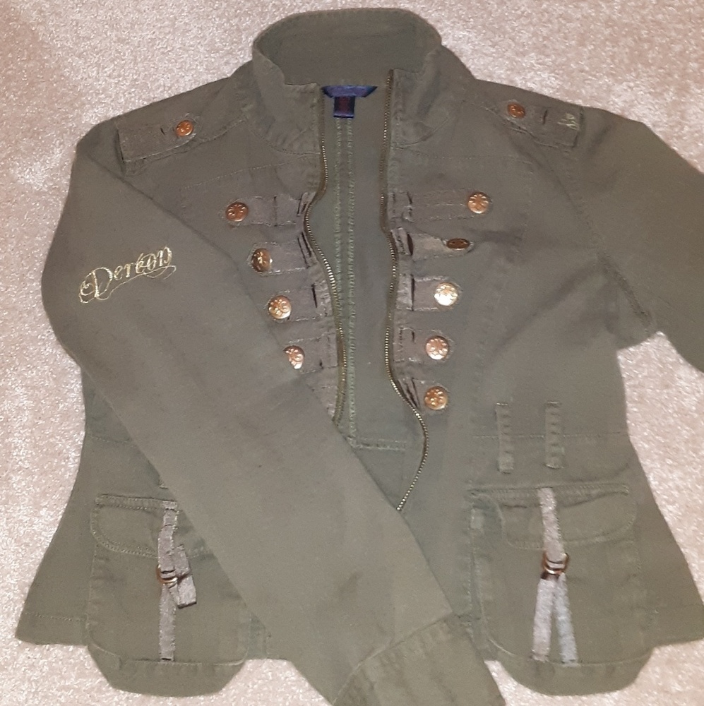 Dereon Army green Jacket Size XL